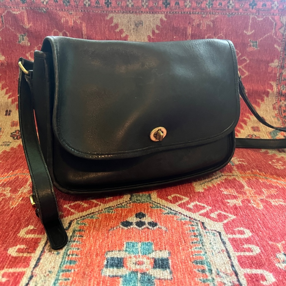 Vintage Coach City Bag style L20-9790.